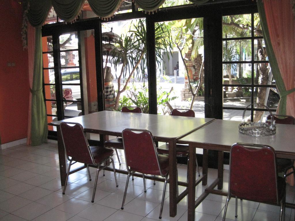 Sekar Sari Inn Kuta  Exterior photo